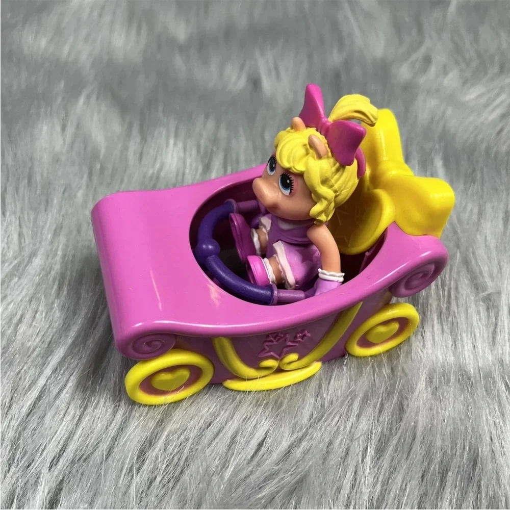 Disney Jr Muppet Babies Miss Piggy Car Bike Set